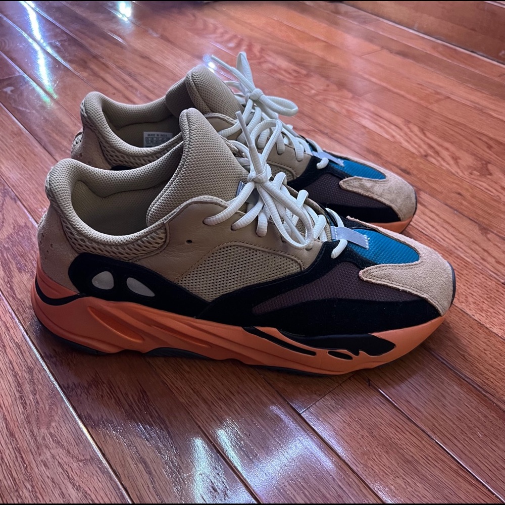 YEEZY 700 enflame amber